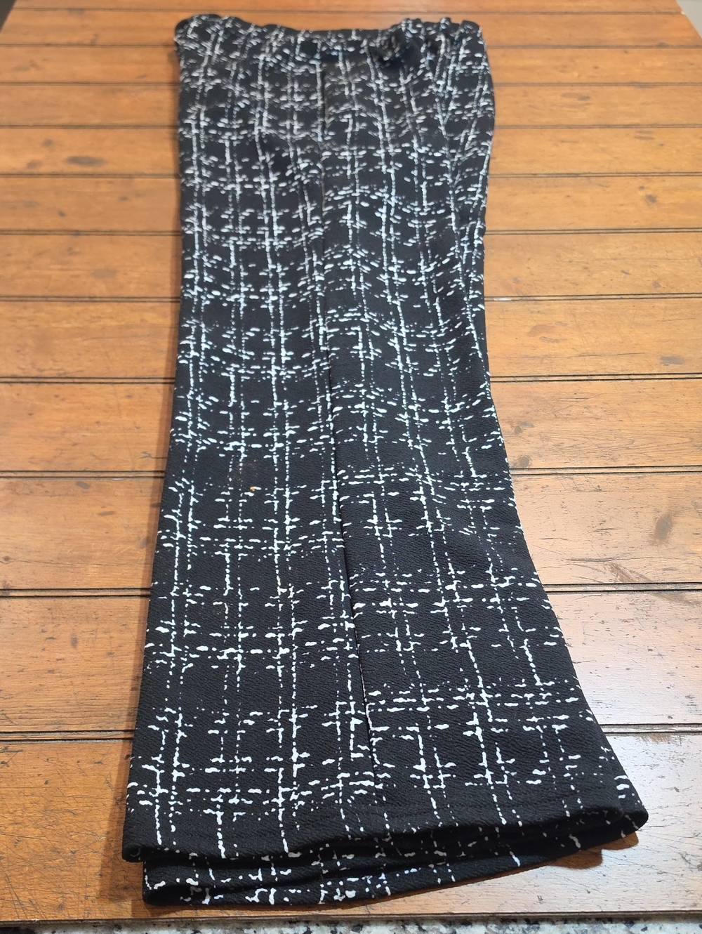 Black & White Patterned Women's Skirt